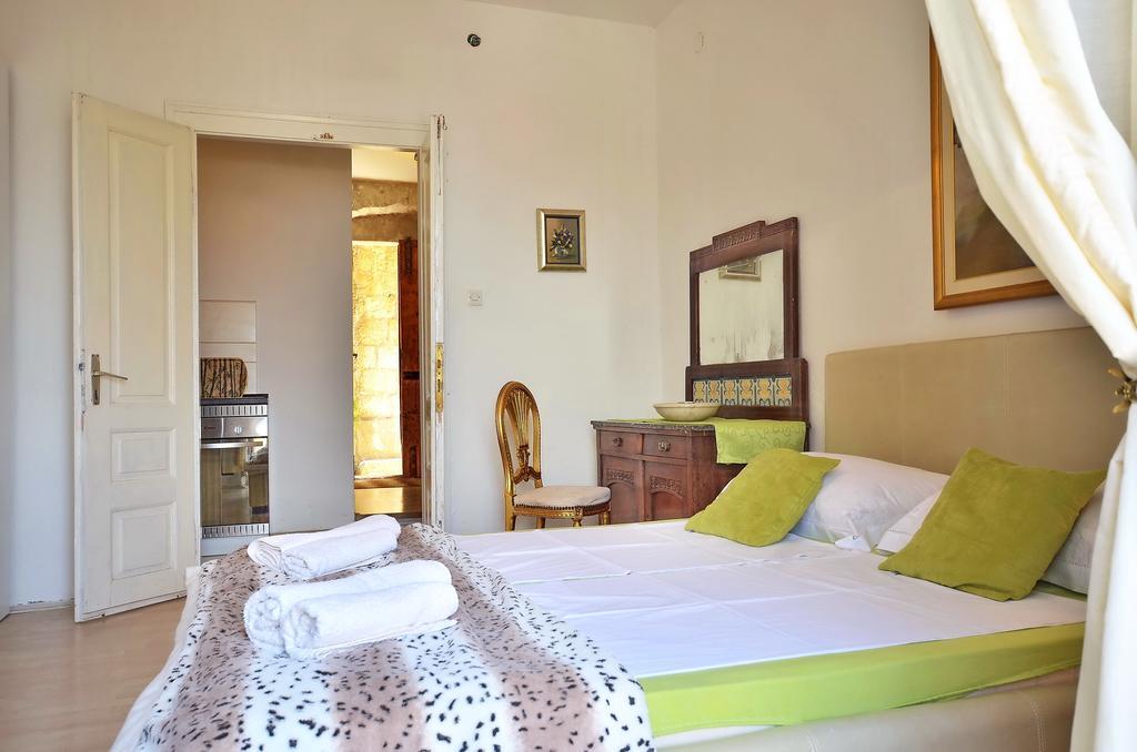 Apartment Pere S Mora Mimice Chambre photo
